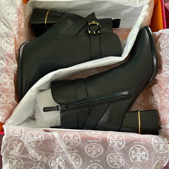 Tory Burch boots🪷 - Picture 2 of 6